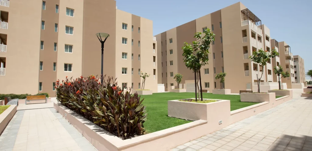 imgi_12_683d90bbfb7c30f0c8346038_dhcm_banner_badrah manara_1920x930_02